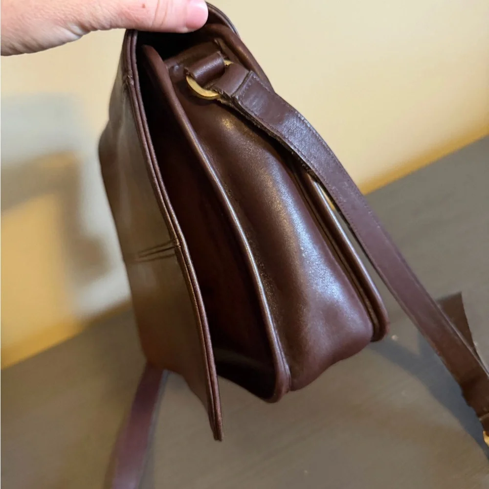 Coach Vintage Tribeca Flap Dark Brown Leather Messenger Bag 9092